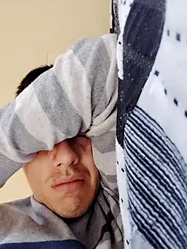 La Cosita 69 online show from October 3, 2025, 12:17 pm