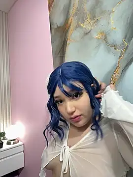 hinata dolly online show from April 30, 2026, 11:39 am