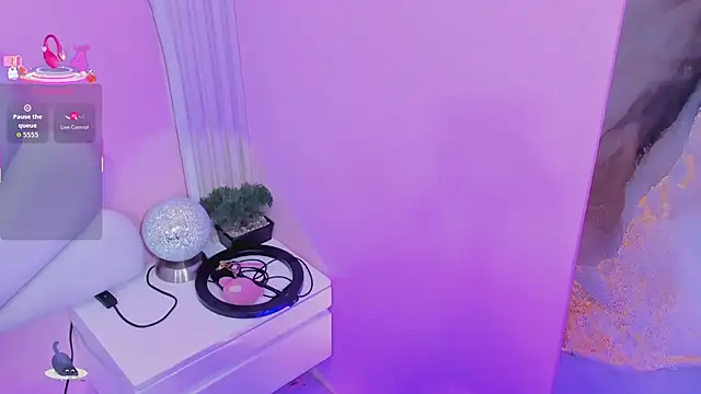 hinata dolly online show from January 8, 2026, 11:05 am