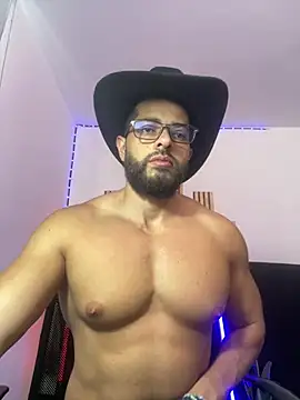 magnumchris online show from June 17, 2026, 8:30 pm