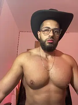 Snapshot of magnumchris chatting on July 19, 2026, 2:31 am magnumchris online show from July 19, 2026, 2:31 am
