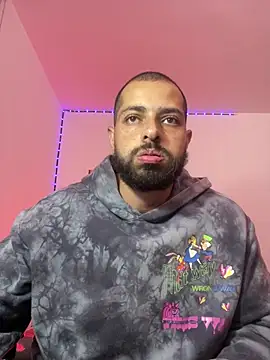 magnumchris online show from June 6, 2026, 1:33 am