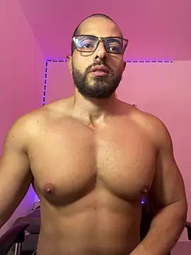 magnumchris online show from April 25, 2026, 9:45 pm