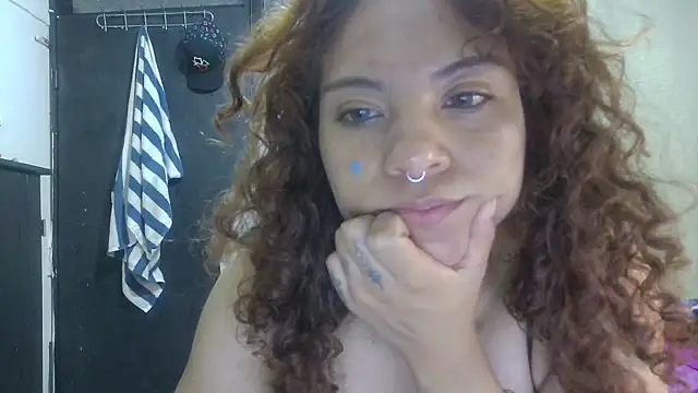 VioletV online show from May 22, 2026, 12:41 am