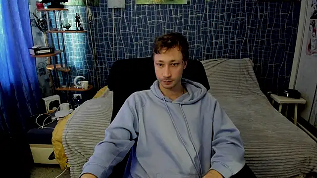 CuteBoy228 online show from May 6, 2026, 1:15 pm