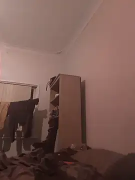 straightozgoesdwn online show from September 11, 2025, 5:24 pm