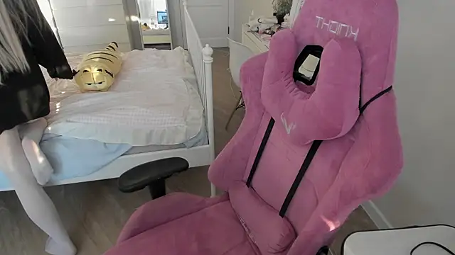 saadnesstyan online show from October 20, 2025, 10:38 am