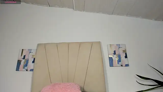 Sophia Ebony online show from August 4, 2026, 12:31 pm