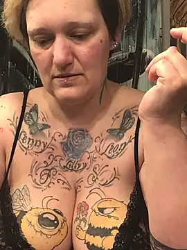 Snapshot of Ich-eben123 chatting on February 16, 2026, 8:29 pm Ich-eben123 online show from February 16, 2026, 8:29 pm