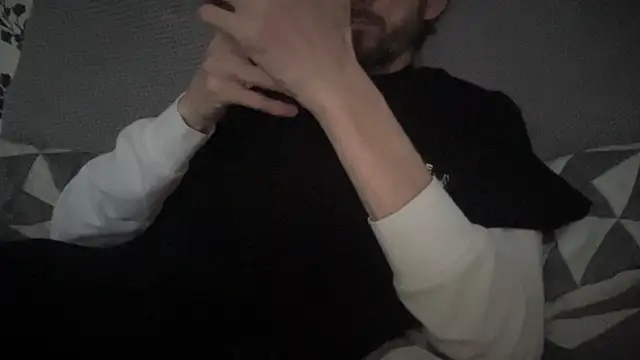 Snapshot of Big8inchUncutCock chatting on April 5, 2026, 10:44 am Big8inchUncutCock online show from April 5, 2026, 10:44 am