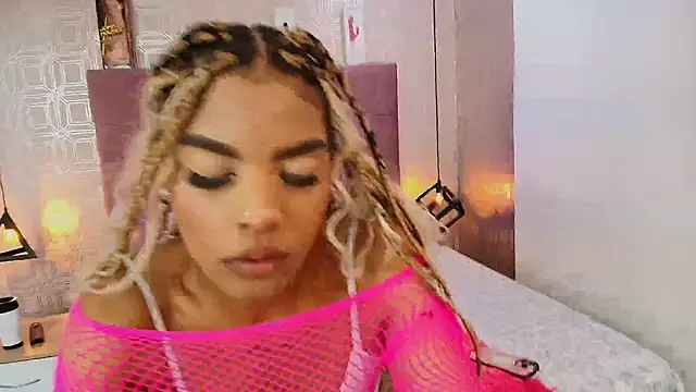 LexieBloom online show from September 16, 2025, 3:51 am