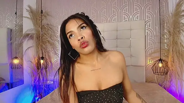 Snapshot of LexieBloom chatting on March 10, 2026, 4:05 am LexieBloom online show from March 10, 2026, 4:05 am