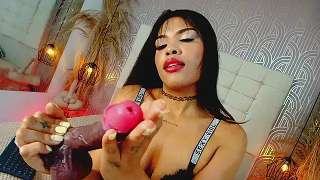 Snapshot of LexieBloom chatting on March 5, 2026, 3:47 am LexieBloom online show from March 5, 2026, 3:47 am