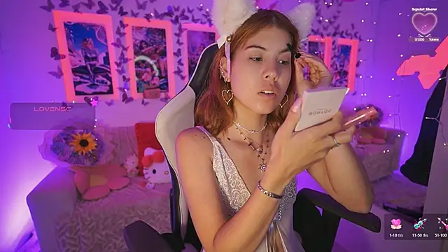 DahliaGrey online show from May 22, 2026, 11:41 am