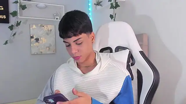 Thomas wil online show from September 13, 2025, 6:35 am