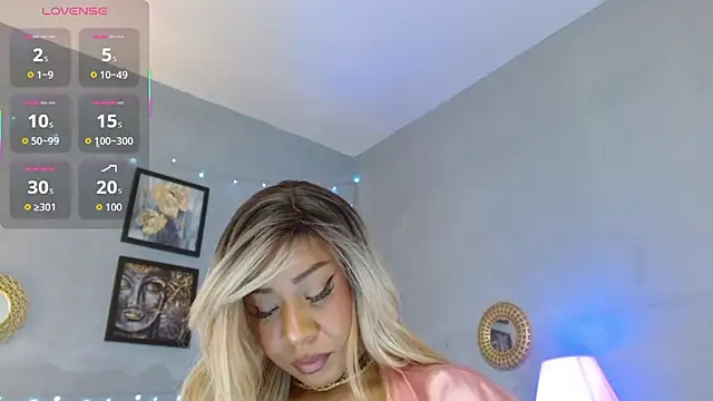 Corinndupontx online show from October 10, 2025, 5:08 am