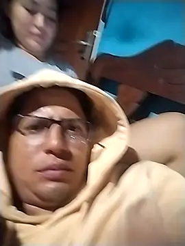 Javiertino online show from April 6, 2026, 4:19 am