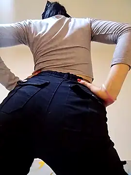 Snapshot of Oriana111 chatting on March 6, 2026, 2:17 am Oriana111 online show from March 6, 2026, 2:17 am