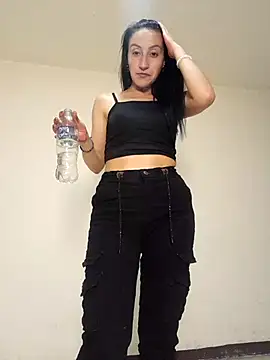 Oriana111 online show from October 6, 2025, 3:40 am