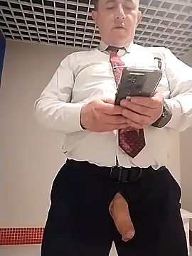 BigCristh79 online show from March 13, 2026, 6:07 am