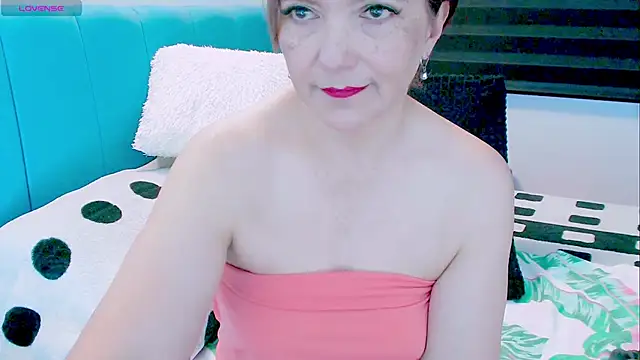 Kendraline1 online show from June 14, 2026, 10:33 pm