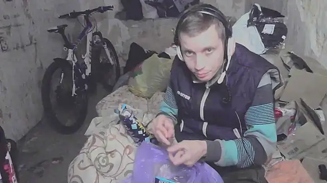 makarov1993 online show from October 21, 2025, 9:25 pm