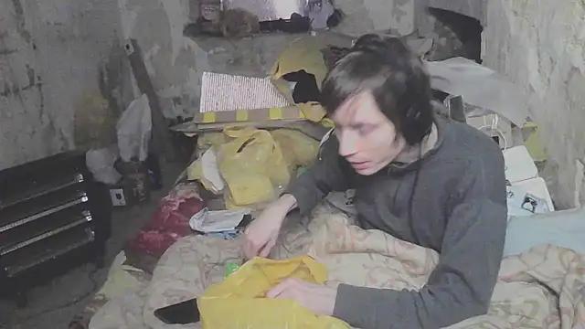 makarov1993 online show from April 24, 2026, 2:24 am