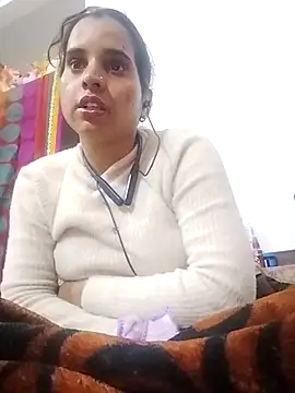 Snapshot of JHILMIL chatting on November 10, 2025, 5:29 pm JHILMIL online show from November 10, 2025, 5:29 pm