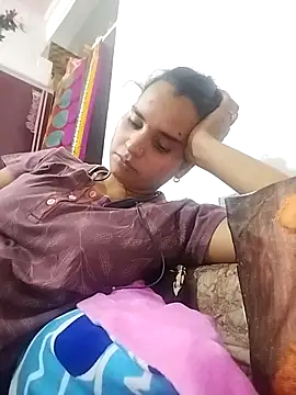 Snapshot of JHILMIL chatting on October 30, 2025, 4:37 pm JHILMIL online show from October 30, 2025, 4:37 pm