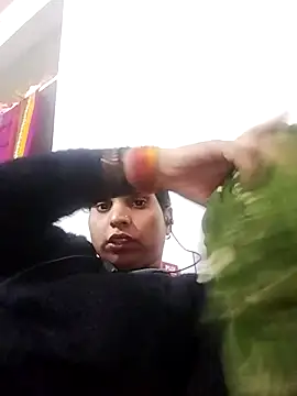 Snapshot of JHILMIL chatting on November 9, 2025, 5:06 pm JHILMIL online show from November 9, 2025, 5:06 pm