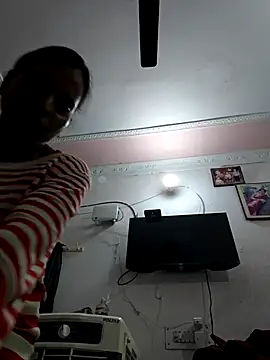 Snapshot of JHILMIL chatting on November 16, 2025, 4:50 am JHILMIL online show from November 16, 2025, 4:50 am