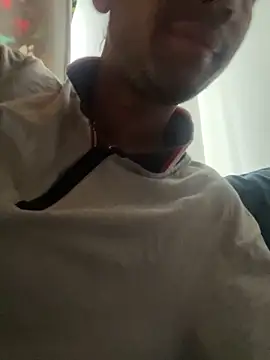 Michaell Spinelly online show from October 4, 2025, 1:23 pm