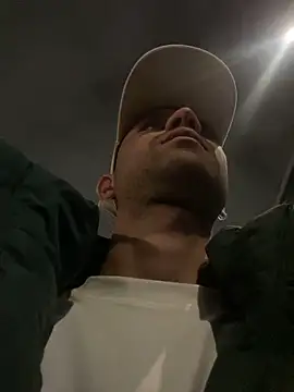 Snapshot of Michaell_Spinelly chatting on March 19, 2026, 12:32 am Michaell Spinelly online show from March 19, 2026, 12:32 am