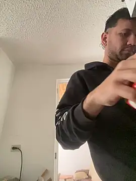 Snapshot of Michaell_Spinelly chatting on May 22, 2026, 2:59 pm Michaell Spinelly online show from May 22, 2026, 2:59 pm