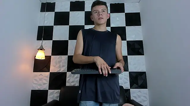 AndyFame1 online show from September 27, 2025, 7:42 pm