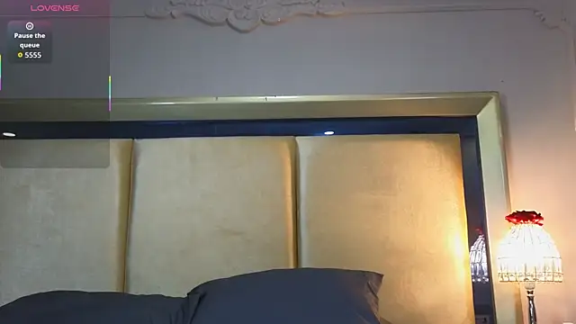 CharlesBrown  online show from October 11, 2025, 12:28 pm