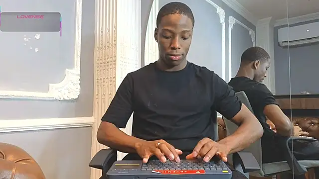 CharlesBrown  online show from December 20, 2025, 1:58 pm