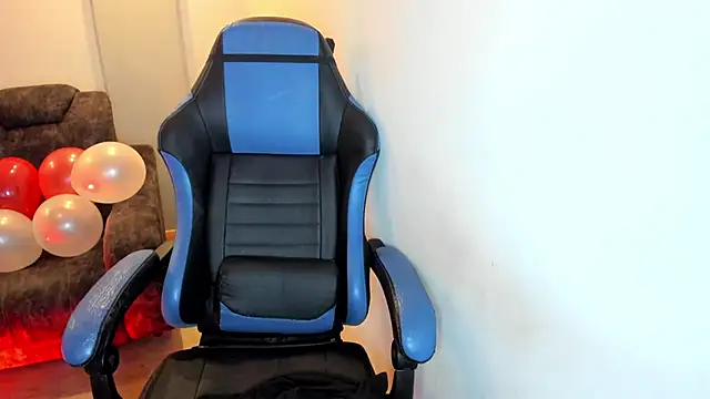 Scarbadgirl  online show from February 15, 2026, 3:40 am