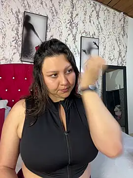 Larissa Antonella online show from June 26, 2026, 4:07 am