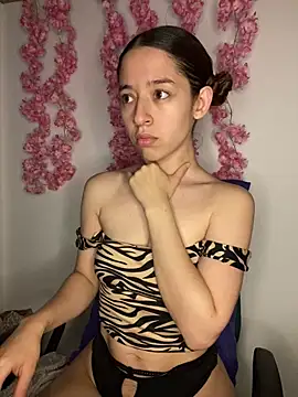 -rosi online show from June 10, 2026, 1:40 am