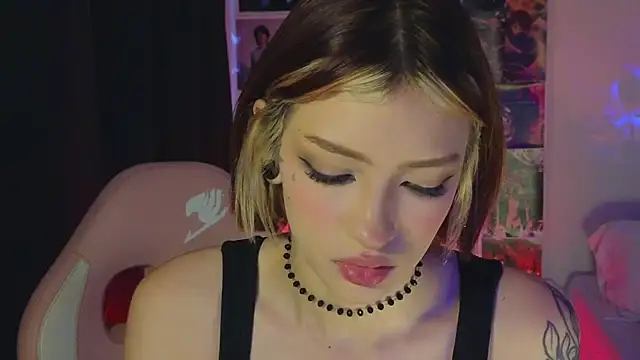 Moonlightt 21 online show from July 18, 2026, 10:07 pm