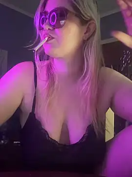 Granlady7 online show from December 22, 2025, 4:23 am