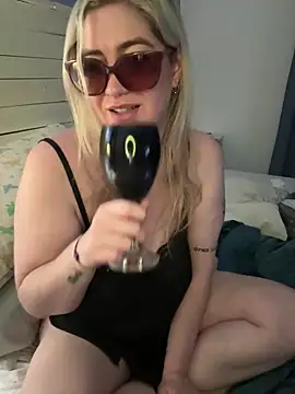 Granlady7 online show from February 27, 2026, 10:42 pm