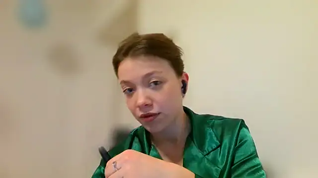 WonderAngela online show from February 12, 2026, 4:29 pm