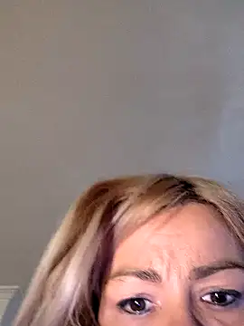 Snapshot of pirulera chatting on March 24, 2026, 5:57 pm pirulera online show from March 24, 2026, 5:57 pm