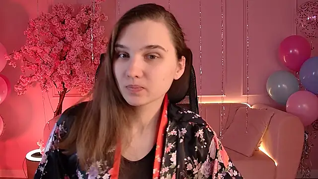 Snapshot of TessaMill chatting on February 11, 2026, 5:18 am TessaMill online show from February 11, 2026, 5:18 am