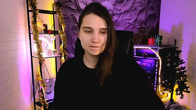 Snapshot of TessaMill chatting on February 5, 2026, 9:27 am TessaMill online show from February 5, 2026, 9:27 am