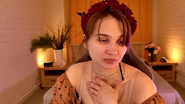 Snapshot of TessaMill chatting on March 16, 2026, 5:44 am TessaMill online show from March 16, 2026, 5:44 am