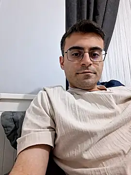 Obstacless online show from January 8, 2026, 7:42 pm