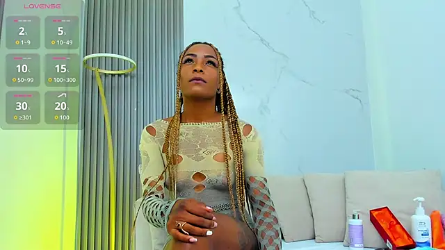 kiaratentation online show from October 12, 2025, 7:37 pm